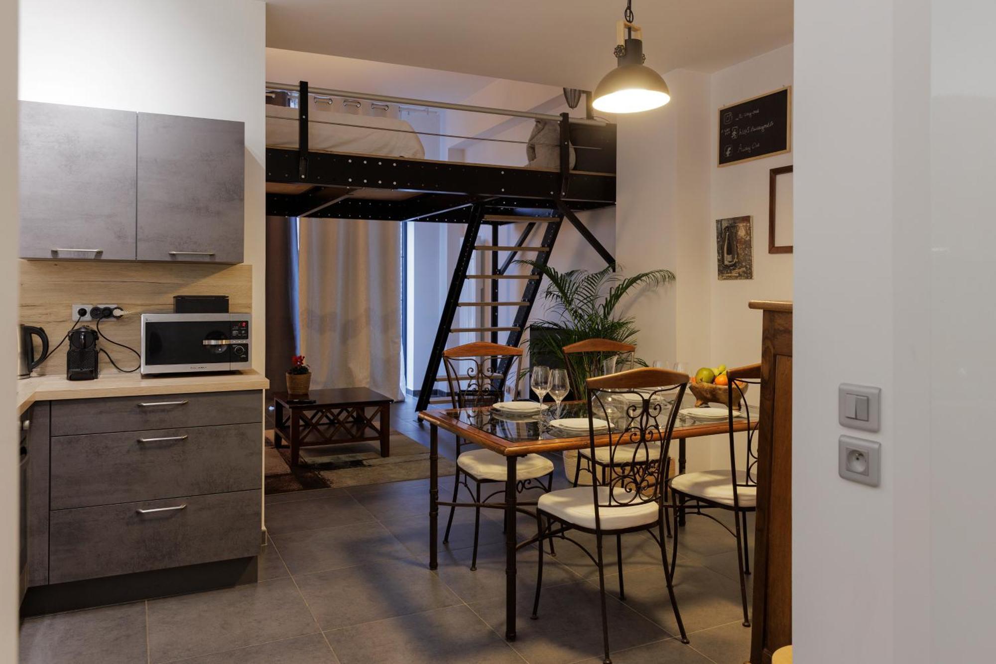 Manhattan Loft - Centre - 5 Mn A Pied Gare - Parking Prive - Patio Troyes Kültér fotó