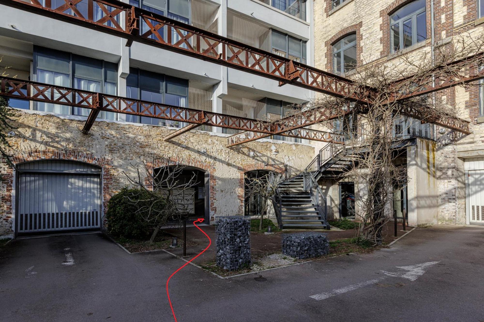 Manhattan Loft - Centre - 5 Mn A Pied Gare - Parking Prive - Patio Troyes Kültér fotó