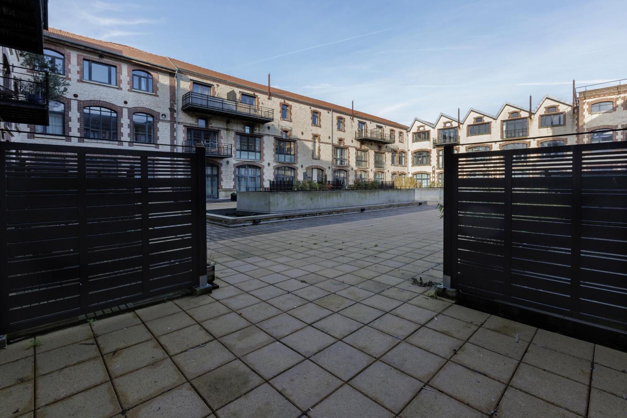 Manhattan Loft - Centre - 5 Mn A Pied Gare - Parking Prive - Patio Troyes Kültér fotó